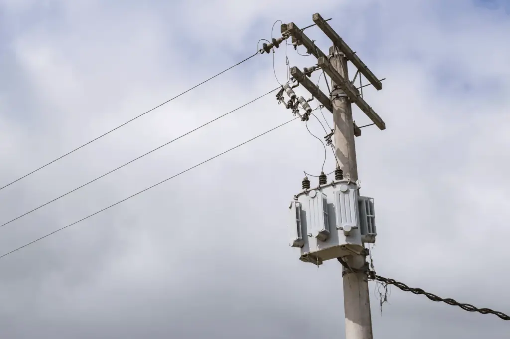 How Much to Upgrade Electrical Service from 60 to 100 Amps? (2026 Cost Guide) How Much to Upgrade Electrical Service from 60 to 100 Amps? (2026 Cost Guide) Understanding the 60 to 100 Amp Service Upgrade
